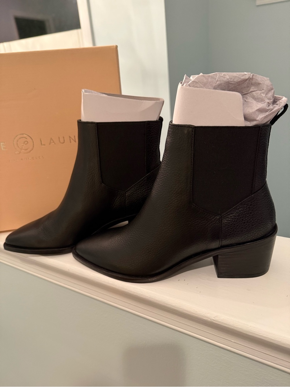 Chinese Laundry Black Leather Chelsea Ankle Boots